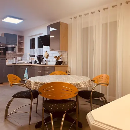 Apartment Am Engelsblick - Die Eifel Direkt Vor Der Tuer Kreuzau Exterior photo