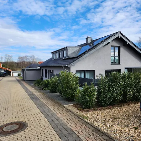 Apartment Am Engelsblick - Die Eifel Direkt Vor Der Tuer Kreuzau Exterior photo